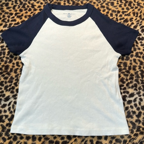 Brandy Melville White & Blue Top - Picture 2 of 8